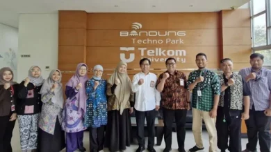 Rektor Telkom University Kunjungi Tiga Center of Excellence Rektor Telkom University Kunjungi Tiga Center of Excellence