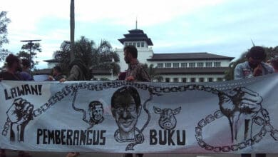 Buku Kiri, Komite Rakyat Demo Desak Skorsing Mahasiswa Telkom University Dicabut | KBR.ID Buku Kiri, Komite Rakyat Demo Desak Skorsing Mahasiswa Telkom University Dicabut | KBR.ID